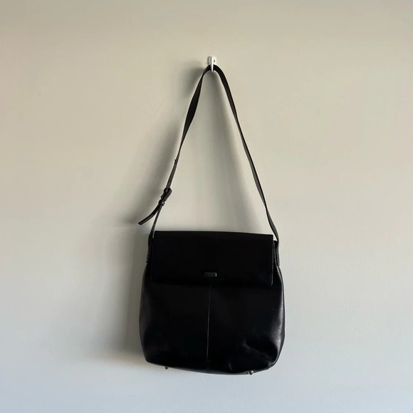 Vintage Oroton black leather crossbody bag - Picture 6 of 16